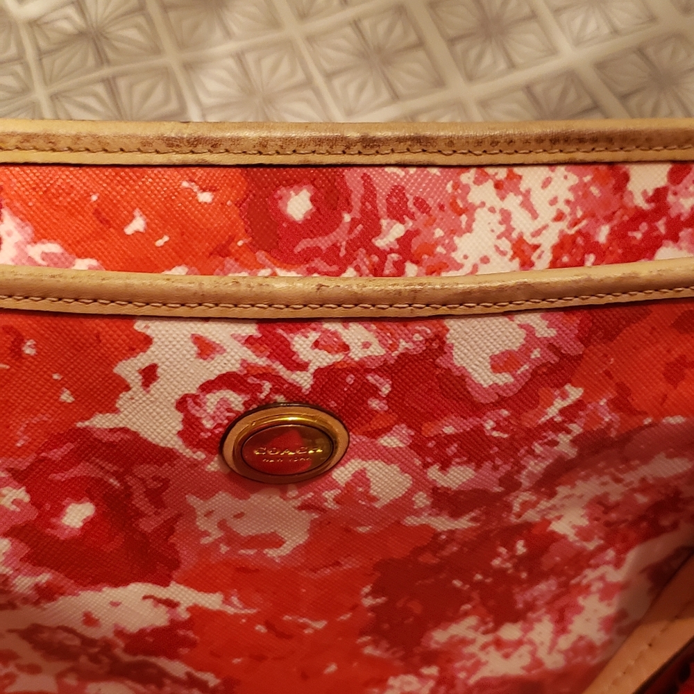 Coach purse - Picture 7 of 7